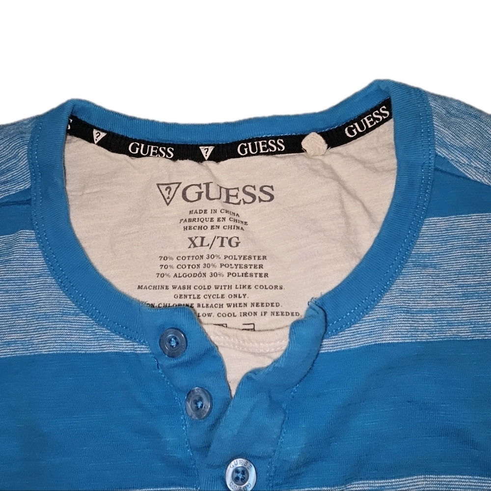 GUESS Shirt Mens Size XL Blue Striped Short Sleeve Henley Cotton Blend 90s Retro - Picture 2 of 3